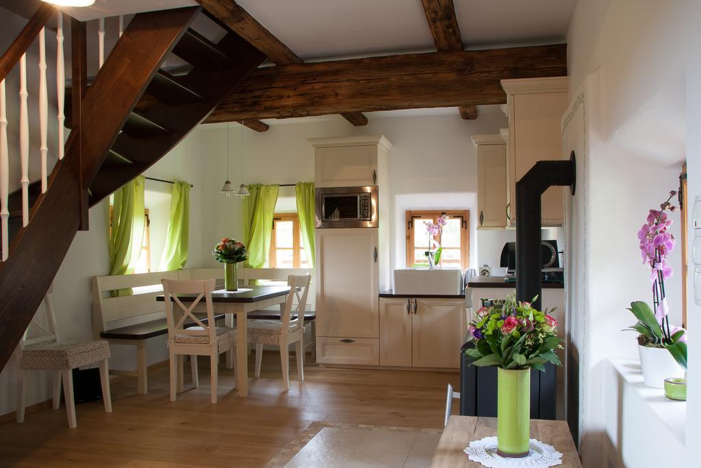 Landhaus Moser ليوتسشاخ الغرفة الصورة